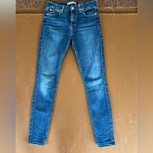 7 For All Mankind b (air) denim The ankle skinny jeans. Size 26